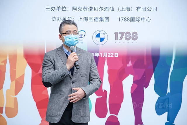 为爱攀登 点亮星辰 ——多乐士彩色垂直马拉松公益跑