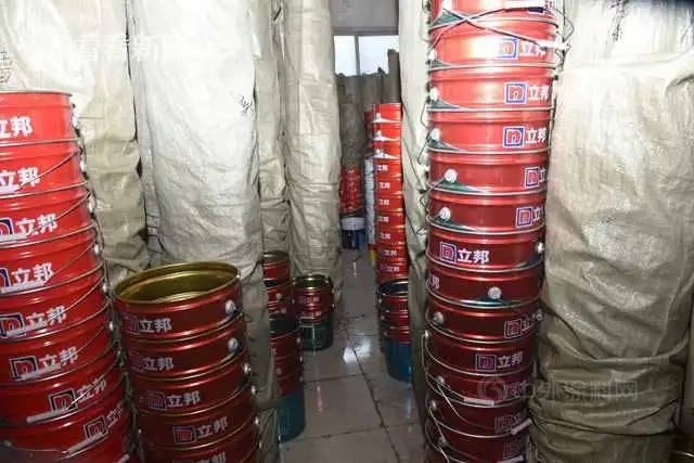 上海警方捣毁制售假冒知名品牌油漆跨省犯罪团伙