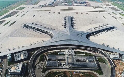 匠造一流东北亚国际枢纽机场！中装建设“筑”力青岛胶东国际机场成功试飞