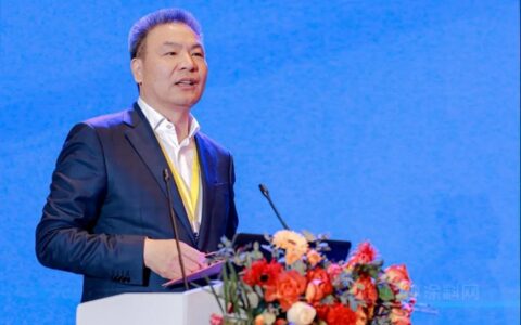 与新时代同频共振丨李金钟董事长在中国国际涂料大会上擘画涂料行业新生态