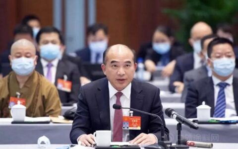 两会聚焦｜全国人大代表、三棵树董事长兼总裁洪杰：积极推行种植屋面，助力实现碳中和