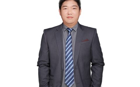 展辰人物专访 | 逆风飞扬竞风流