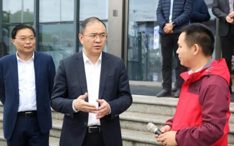 建德市长富永伟一行参观考察德爱威工厂