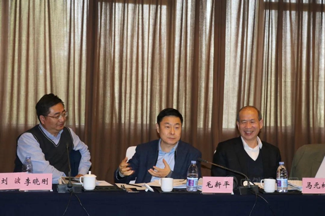 涟钢研发的“免涂装耐候桥梁钢开发及控制技术”通过科技成果评审