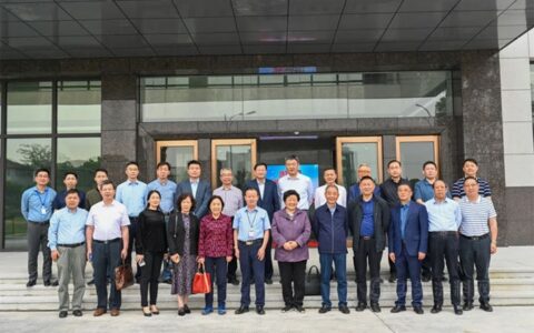 江苏省建材行业协会理事长一行莅临晨光集团参观考察