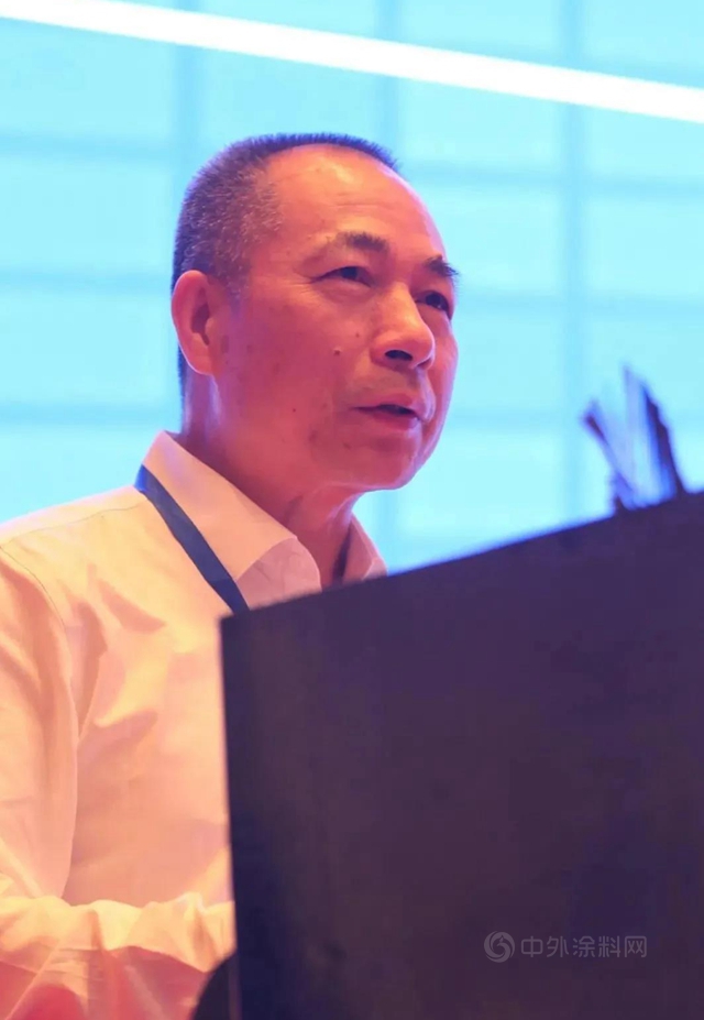 解题“双碳”，集泰化工邹珍凡总经理出席幕墙领军企业家峰会分享集泰经验