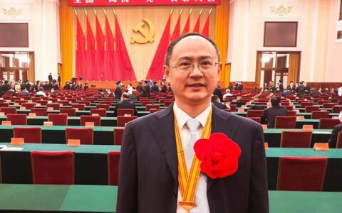 传化集团党委书记陈捷荣获“全国优秀党务工作者”并参加“七一勋章”颁授仪式