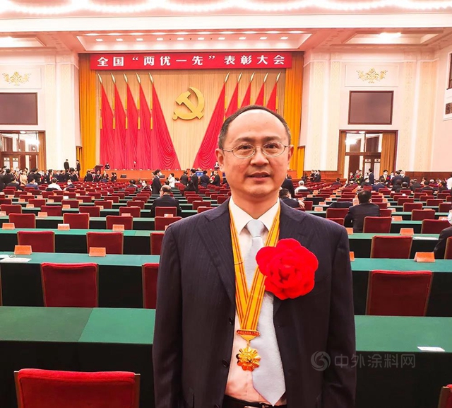 传化集团党委书记陈捷荣获“全国优秀党务工作者”并参加“七一勋章”颁授仪式