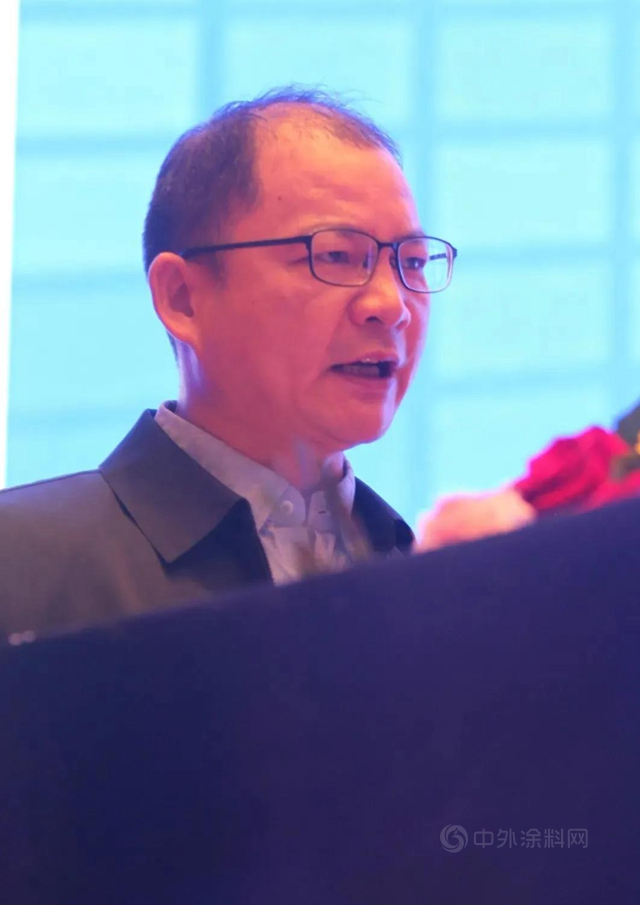 解题“双碳”，集泰化工邹珍凡总经理出席幕墙领军企业家峰会分享集泰经验