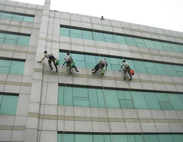 安泰胶谈 | 建筑幕墙的污染成因及预防