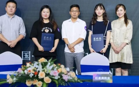 激情辩论、时尚走秀、现场签约，这场软装峰会卡百利太惊艳了！