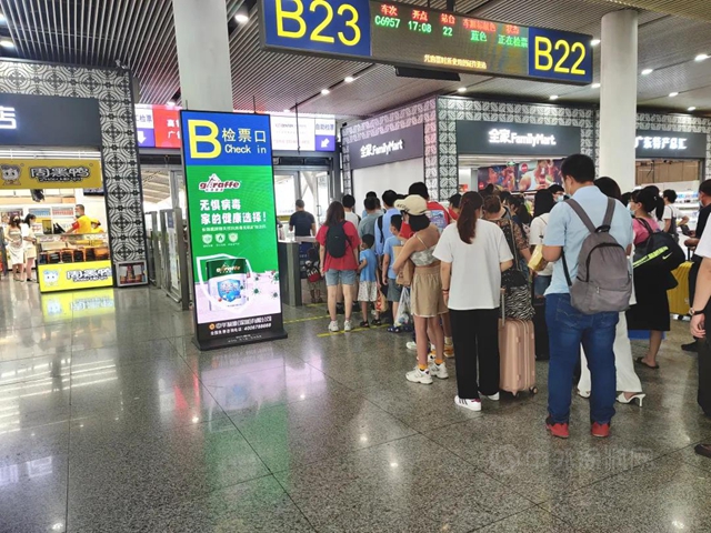 中华制漆高铁广告多城联动，为品牌建设赋能提速 ！