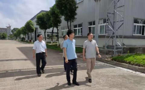 中科院宁波材料所到访鱼童