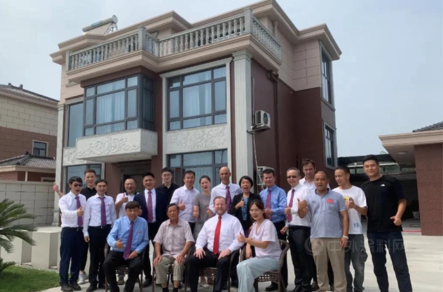 西卡集团亚太区总裁考察太仓美丽乡村