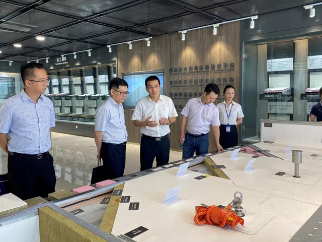 标杆凯伦 | 吴江区科技局局长朱国华一行莅临高分子产业园参观调研