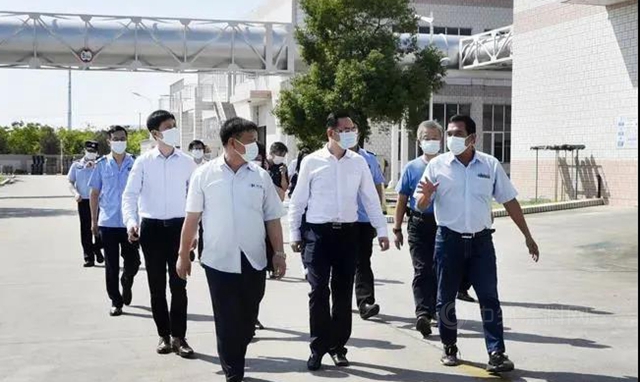 重固镇领导检查上海大宝节前安全生产工作