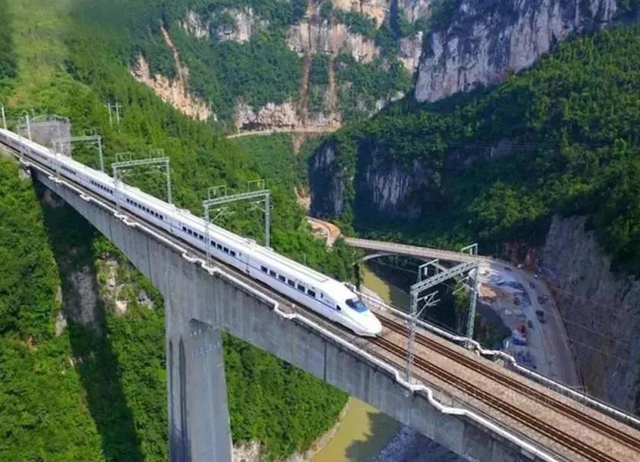 北新防水一路“标”升
