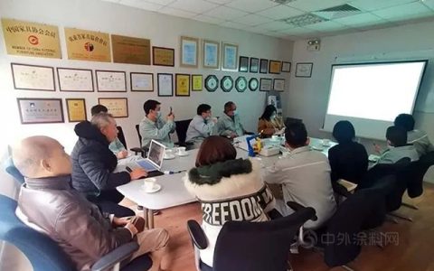 坚美铝材组团参观联德横式全自动铝型材喷涂专机