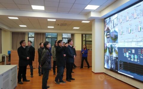 德清县委副书记、政法委书记王剑峰一行莅临大桥油漆走访送服务