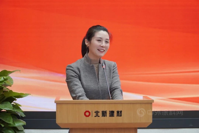 龙牌涂料与中瑞祥合签订战略合作协议，并举行销售目标责任状签订仪式