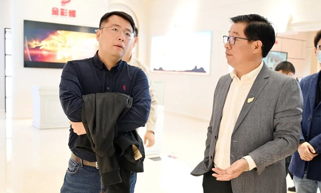 长沙市高新技术产业开发区住建局一行到临金彩螺涂料调研