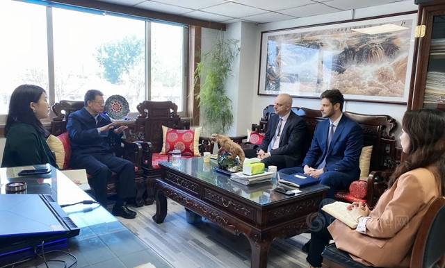 俄罗斯驻华商务代表到访中国建筑材料流通协会