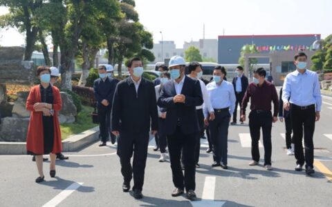 泰州市委、工商联领导一行莅临润泰走访调研