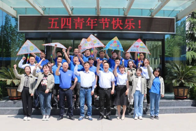 我们是展辰人，我们正青春