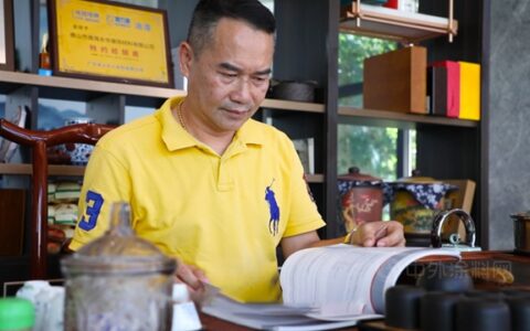珠江涂料经销商的故事丨细致服务，从未止步