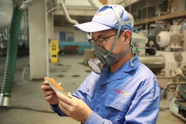 西北永新涂料有限公司制漆厂荣获“甘肃省创新型班组”、“甘肃省示范性劳模创新工作室”荣誉称号