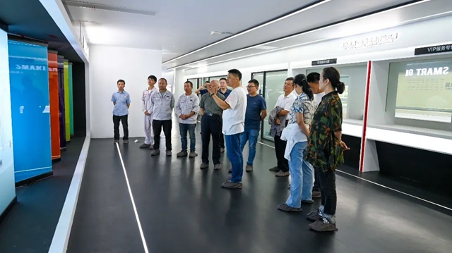 江苏华盛锂电材料股份有限公司考察团莅临晨光工业园参观考察！