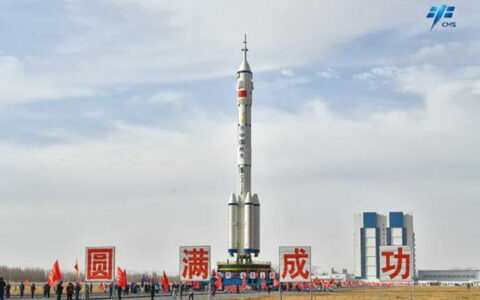航天新征程 | 灯塔涂料助力神舟十五号成功发射！