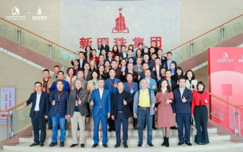 新明珠与深装协28家百强装企签署战略合作