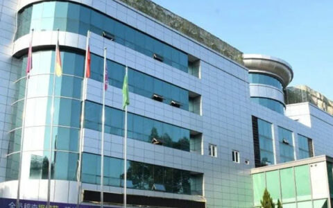 美涂士保温装饰一体板，助力城市升级，让老旧建筑再现青春与魅力