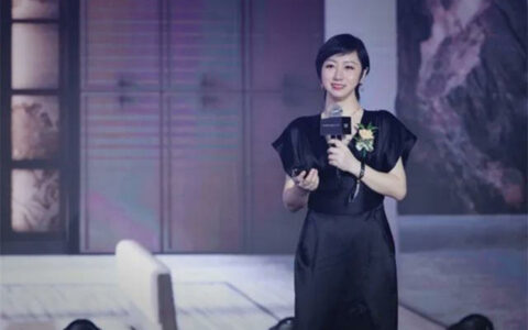 皮阿诺：侯定文任集团兼职运营总裁，总监谭婷婷正式离职