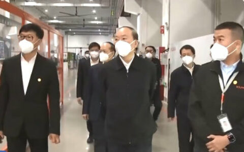 中共中央政治局委员、广东省委书记黄坤明调研美的库卡顺德园区、美的基础研究院