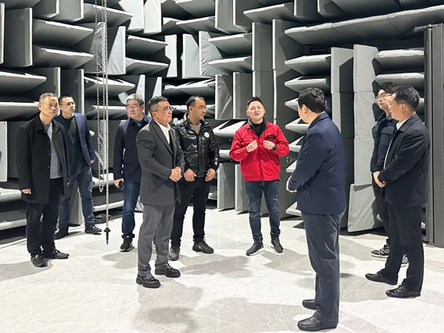 绍兴市人大常委会谭志桂主任一行莅临万事兴调研，助推企业高质发展