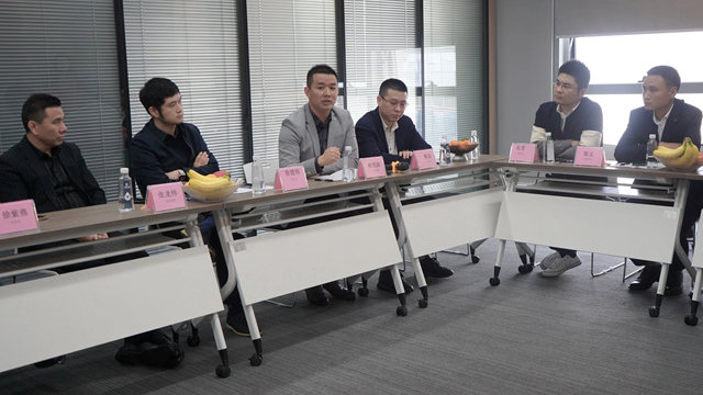 欧亚达家居集团领导一行莅临伊盾集团指导