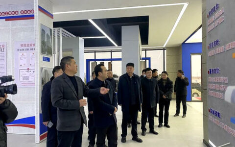 湖北省安陆市市委副书记、市长黄国威率队莅临湖北德尔福新材料科技