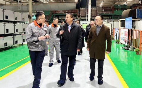 长虹控股集团总经理柳江调研长虹美菱