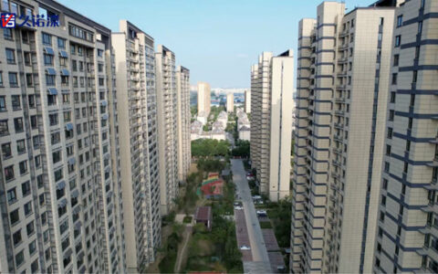 “轻”装上墙，降本增效，助力双碳——久诺真彩石“轻”松开启全新外墙涂装美学！