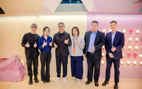 打卡“MAGIC·光影奇境”，开启奇幻美学之旅