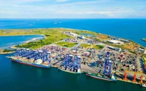 为了”全项冠军”和“隐形冠军”，东方雨虹两个项目加班加点投产在即