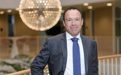 涂料巨头收入大增至160亿元 为何净利却下滑44%