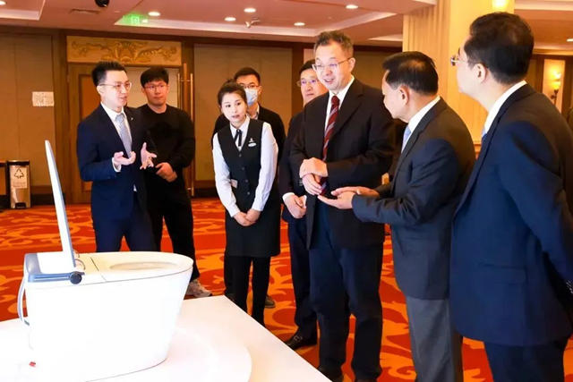 恒洁多款产品入选中国轻工联《升级和创新消费品指南》