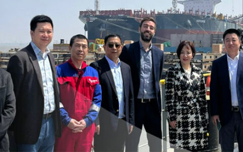 海虹老人集团船舶漆执行副总裁Alexander一行拜访船舶漆重要客户