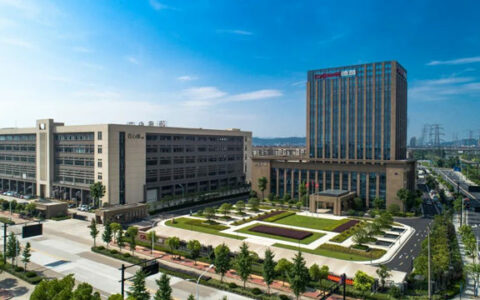 德意智家荣膺 “2023房建供应链企业综合实力TOP500首选供应商”