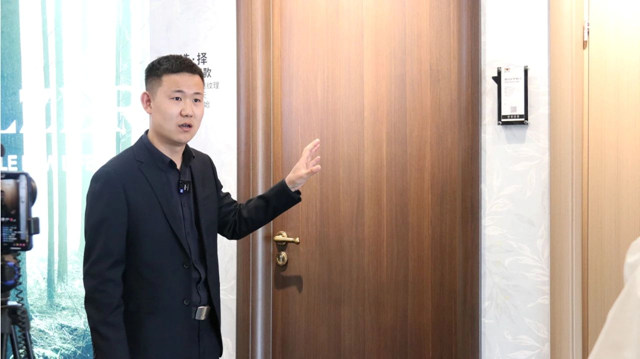 强强联手再创佳绩，霍尔茨携手居然之家北四环店打开直播新玩法