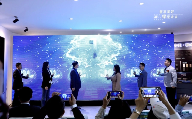 绿盾中天新品发布亮相窗博会，精彩出圈！