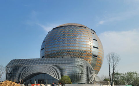 世友地板铺进世界最大球体酒店，见证新地标诞生